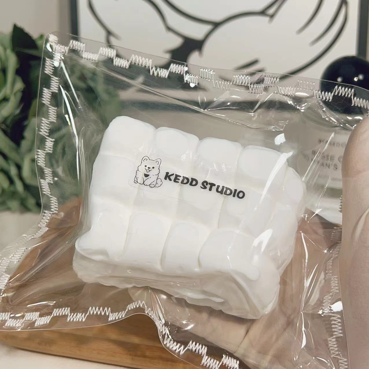 🤩White Square Down Squishy Toy🤩