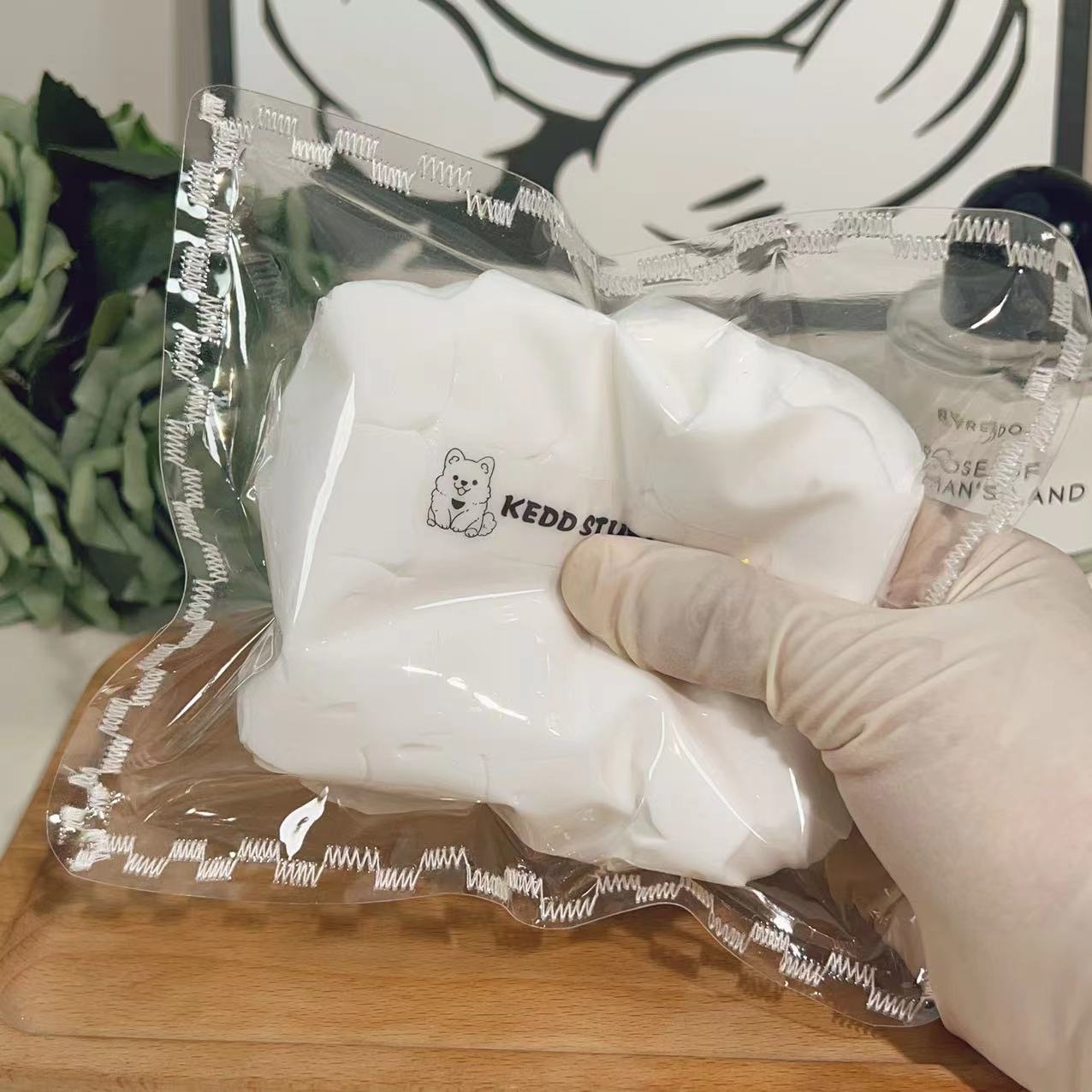 🤩White Square Down Squishy Toy🤩